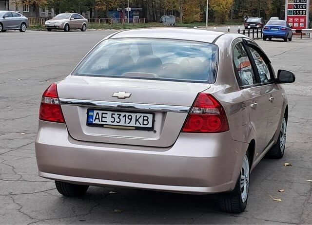 Бежевый Шевроле Авео, объемом двигателя 1.6 л и пробегом 63 тыс. км за 3800 $, фото 6 на Automoto.ua