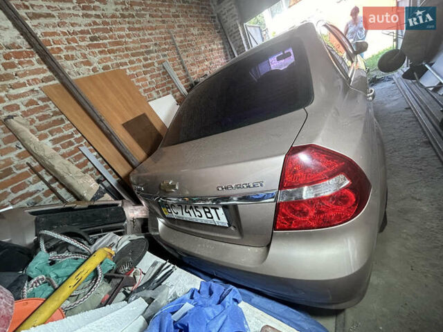 Бежевий Шевроле Авео, об'ємом двигуна 1.6 л та пробігом 102 тис. км за 2300 $, фото 5 на Automoto.ua