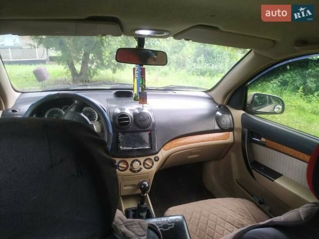 Бежевый Шевроле Авео, объемом двигателя 1.6 л и пробегом 230 тыс. км за 3400 $, фото 7 на Automoto.ua