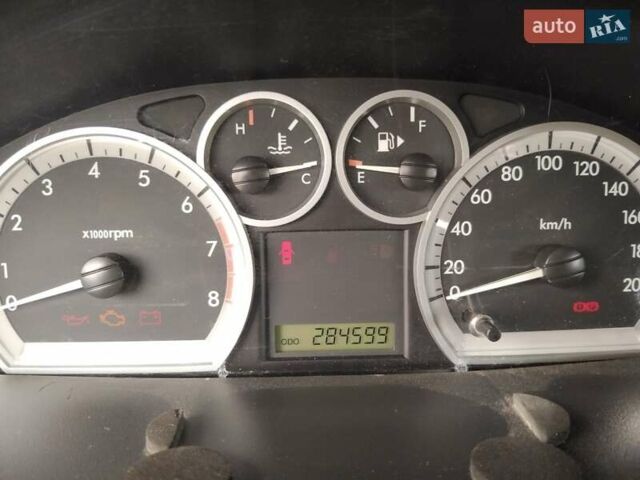 Бежевий Шевроле Авео, об'ємом двигуна 1.6 л та пробігом 284 тис. км за 4500 $, фото 1 на Automoto.ua