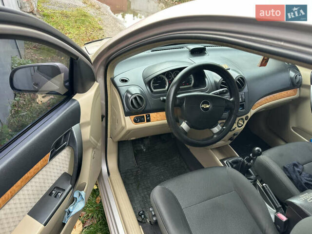 Шевроле Авео 2008 в Кременчуге на Automoto.ua Бежевый Шевроле Авео, объемом двигателя 1.6 л и пробегом 198 тыс. км за 5100 $, фото 12 на Automoto.ua