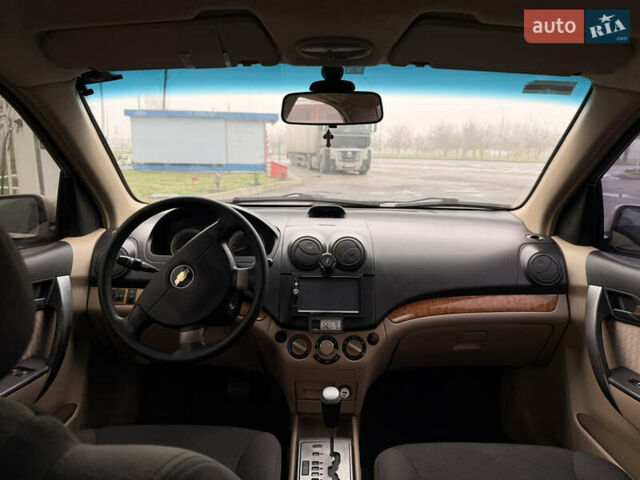 Бежевый Шевроле Авео, объемом двигателя 1.6 л и пробегом 165 тыс. км за 4100 $, фото 7 на Automoto.ua