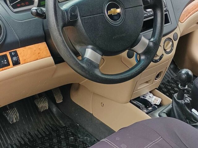 Бежевый Шевроле Авео, объемом двигателя 1.6 л и пробегом 154 тыс. км за 3500 $, фото 6 на Automoto.ua