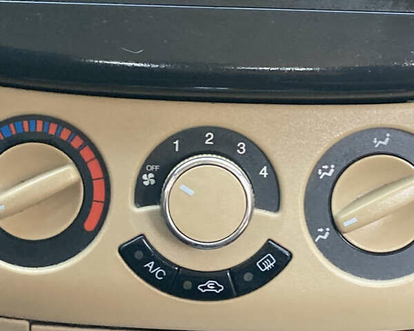 Бежевий Шевроле Авео, об'ємом двигуна 1.6 л та пробігом 470 тис. км за 3500 $, фото 11 на Automoto.ua