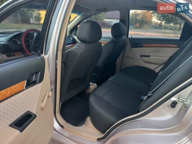 Бежевый Шевроле Авео, объемом двигателя 1.6 л и пробегом 180 тыс. км за 4650 $, фото 16 на Automoto.ua