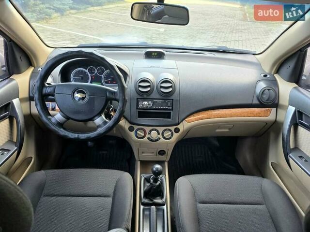 Бежевый Шевроле Авео, объемом двигателя 1.6 л и пробегом 170 тыс. км за 3300 $, фото 20 на Automoto.ua
