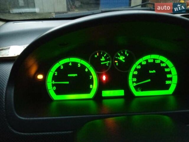 Бежевый Шевроле Авео, объемом двигателя 1.6 л и пробегом 210 тыс. км за 3500 $, фото 4 на Automoto.ua