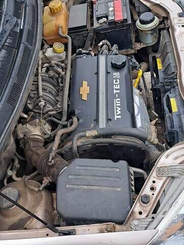 Бежевий Шевроле Авео, об'ємом двигуна 1.6 л та пробігом 115 тис. км за 4150 $, фото 14 на Automoto.ua