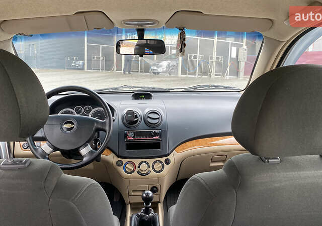 Бежевий Шевроле Авео, об'ємом двигуна 1.6 л та пробігом 140 тис. км за 4000 $, фото 21 на Automoto.ua