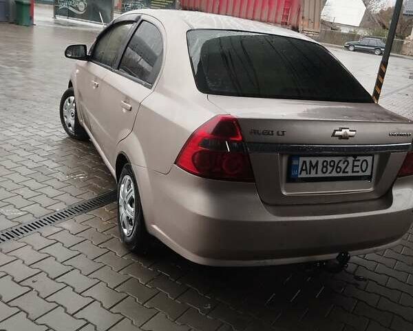 Бежевый Шевроле Авео, объемом двигателя 1.6 л и пробегом 230 тыс. км за 3400 $, фото 4 на Automoto.ua