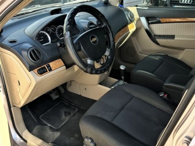 Бежевый Шевроле Авео, объемом двигателя 1.6 л и пробегом 3 тыс. км за 4400 $, фото 4 на Automoto.ua