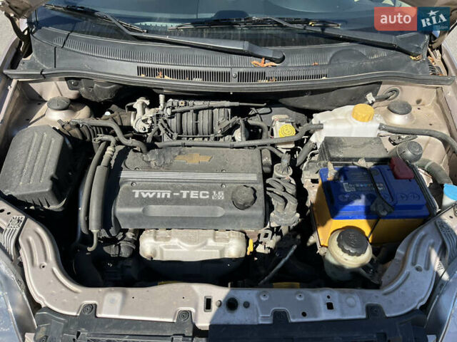 Бежевий Шевроле Авео, об'ємом двигуна 1.6 л та пробігом 53 тис. км за 5199 $, фото 25 на Automoto.ua