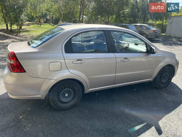 Бежевий Шевроле Авео, об'ємом двигуна 1.6 л та пробігом 53 тис. км за 5199 $, фото 4 на Automoto.ua