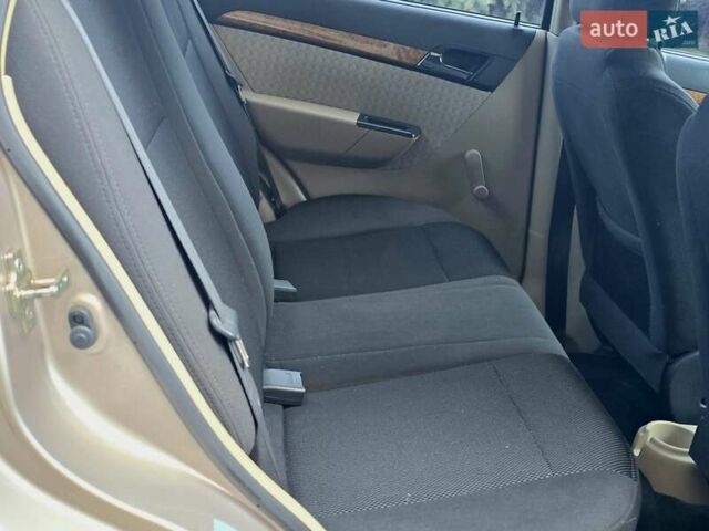 Бежевый Шевроле Авео, объемом двигателя 1.6 л и пробегом 170 тыс. км за 3300 $, фото 18 на Automoto.ua