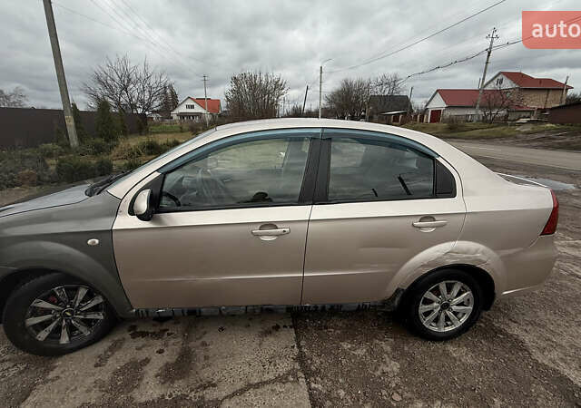 Бежевий Шевроле Авео, об'ємом двигуна 1.6 л та пробігом 205 тис. км за 2500 $, фото 9 на Automoto.ua