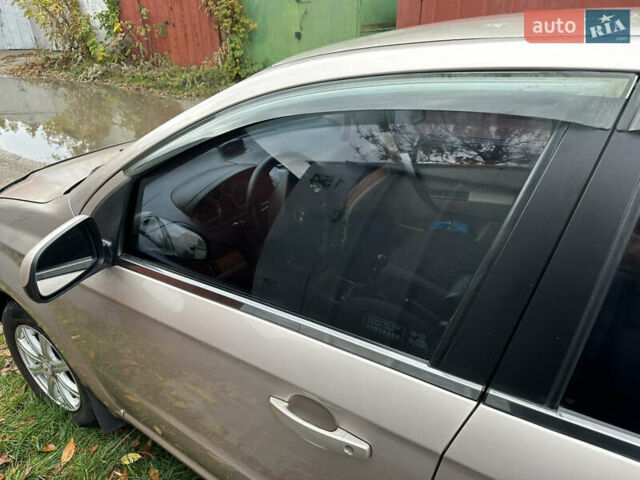 Шевроле Авео 2008 в Кременчуге на Automoto.ua Бежевый Шевроле Авео, объемом двигателя 1.6 л и пробегом 198 тыс. км за 5100 $, фото 6 на Automoto.ua