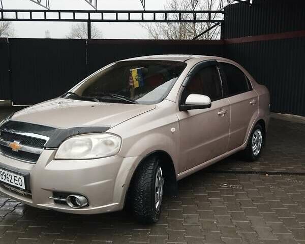 Бежевый Шевроле Авео, объемом двигателя 1.6 л и пробегом 230 тыс. км за 3400 $, фото 3 на Automoto.ua