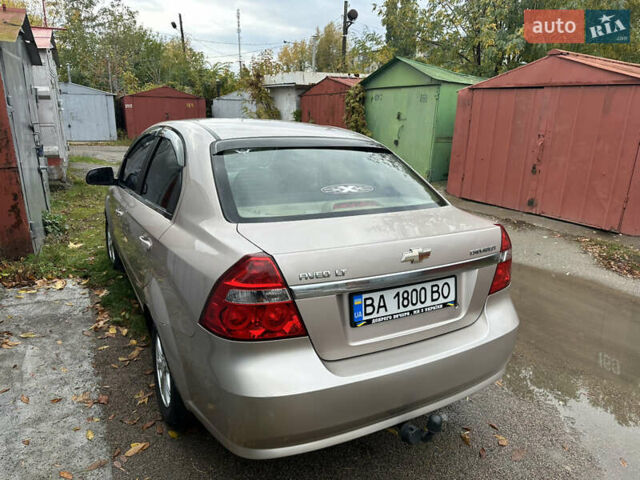 Шевроле Авео 2008 в Кременчуге на Automoto.ua Бежевый Шевроле Авео, объемом двигателя 1.6 л и пробегом 198 тыс. км за 5100 $, фото 3 на Automoto.ua