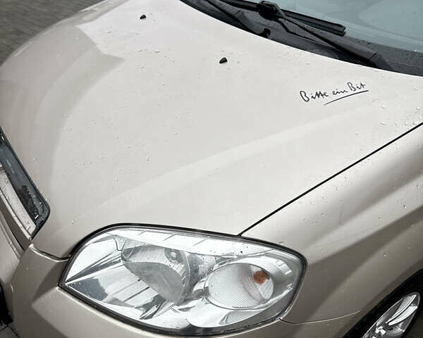 Бежевый Шевроле Авео, объемом двигателя 1.6 л и пробегом 278 тыс. км за 5400 $, фото 32 на Automoto.ua