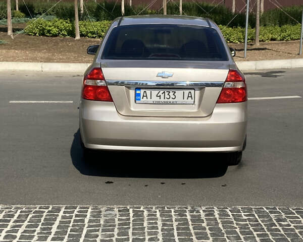 Бежевий Шевроле Авео, об'ємом двигуна 1.6 л та пробігом 470 тис. км за 3500 $, фото 4 на Automoto.ua