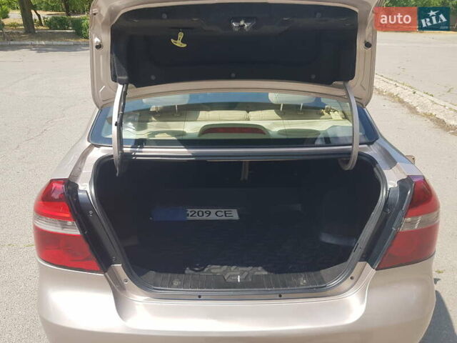 Бежевый Шевроле Авео, объемом двигателя 1.6 л и пробегом 140 тыс. км за 4650 $, фото 13 на Automoto.ua