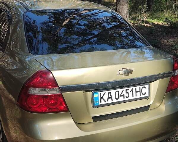 Бежевый Шевроле Авео, объемом двигателя 1.6 л и пробегом 196 тыс. км за 3500 $, фото 5 на Automoto.ua