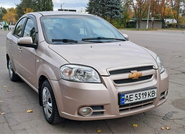 Бежевый Шевроле Авео, объемом двигателя 1.6 л и пробегом 63 тыс. км за 3800 $, фото 3 на Automoto.ua