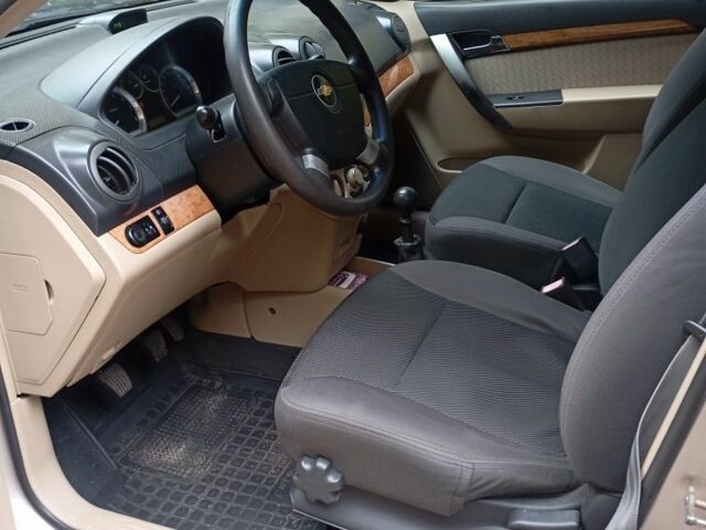 Бежевый Шевроле Авео, объемом двигателя 1.6 л и пробегом 193 тыс. км за 4450 $, фото 5 на Automoto.ua