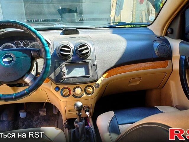 Бежевый Шевроле Авео, объемом двигателя 1.6 л и пробегом 320 тыс. км за 4000 $, фото 8 на Automoto.ua