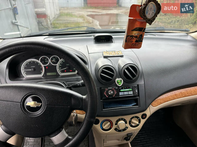 Шевроле Авео 2008 в Кременчуге на Automoto.ua Бежевый Шевроле Авео, объемом двигателя 1.6 л и пробегом 198 тыс. км за 5100 $, фото 10 на Automoto.ua