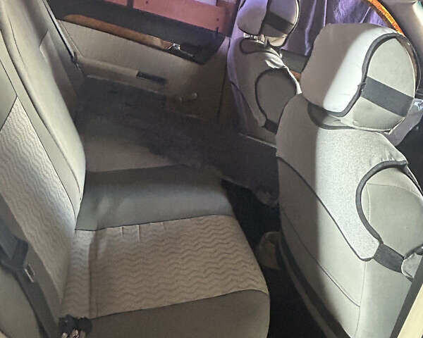 Бежевий Шевроле Авео, об'ємом двигуна 1.6 л та пробігом 102 тис. км за 2300 $, фото 12 на Automoto.ua