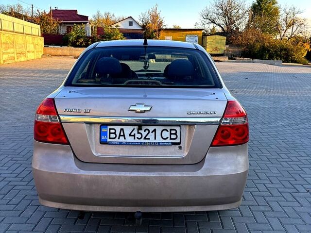 Шевроле Авео 2008 в Новоукраинке на Automoto.ua Бежевый Шевроле Авео, объемом двигателя 1.6 л и пробегом 190 тыс. км за 2800 $, фото 2 на Automoto.ua