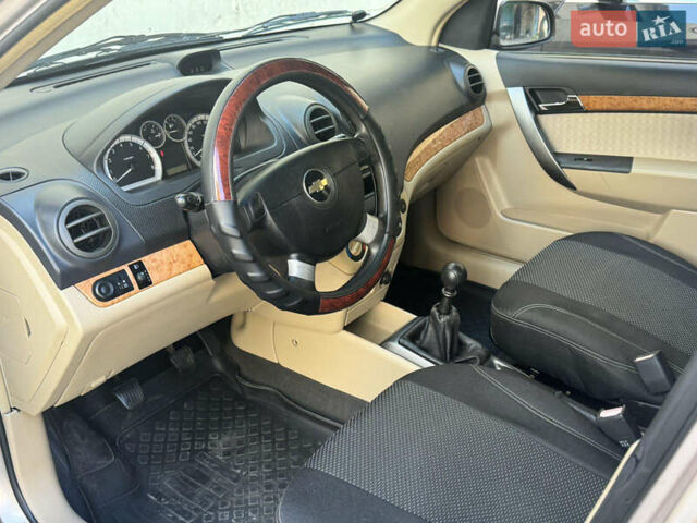 Бежевий Шевроле Авео, об'ємом двигуна 1.6 л та пробігом 89 тис. км за 5199 $, фото 24 на Automoto.ua