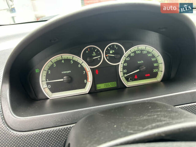 Шевроле Авео 2008 в Кременчуге на Automoto.ua Бежевый Шевроле Авео, объемом двигателя 1.6 л и пробегом 198 тыс. км за 5100 $, фото 13 на Automoto.ua