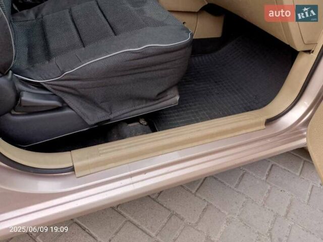 Бежевый Шевроле Авео, объемом двигателя 1.6 л и пробегом 165 тыс. км за 3650 $, фото 19 на Automoto.ua