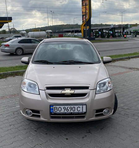 Бежевий Шевроле Авео, об'ємом двигуна 1.6 л та пробігом 140 тис. км за 4000 $, фото 2 на Automoto.ua