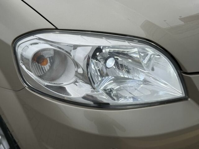 Бежевый Шевроле Авео, объемом двигателя 1.5 л и пробегом 103 тыс. км за 3800 $, фото 9 на Automoto.ua