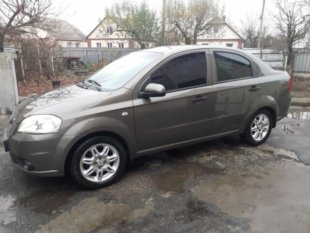 Бежевый Шевроле Авео, объемом двигателя 1.5 л и пробегом 286 тыс. км за 3550 $, фото 3 на Automoto.ua