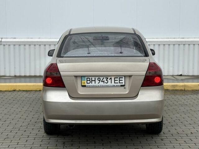 Бежевый Шевроле Авео, объемом двигателя 1.5 л и пробегом 103 тыс. км за 3800 $, фото 4 на Automoto.ua