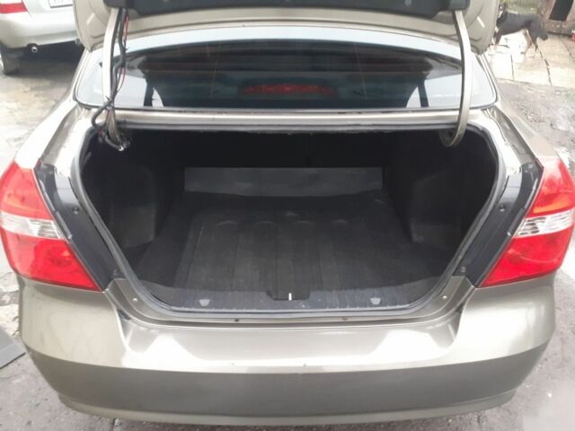 Бежевый Шевроле Авео, объемом двигателя 1.5 л и пробегом 286 тыс. км за 3550 $, фото 1 на Automoto.ua