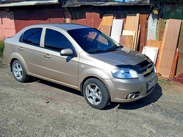 Бежевий Шевроле Авео, об'ємом двигуна 1.5 л та пробігом 125 тис. км за 3900 $, фото 4 на Automoto.ua
