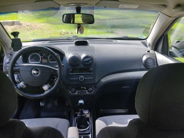 Черный Шевроле Авео, объемом двигателя 1.4 л и пробегом 194 тыс. км за 4100 $, фото 1 на Automoto.ua