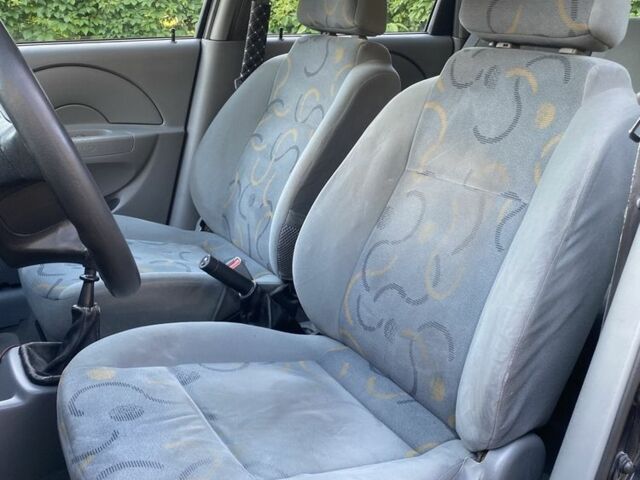 Чорний Шевроле Авео, об'ємом двигуна 1.5 л та пробігом 220 тис. км за 2450 $, фото 15 на Automoto.ua