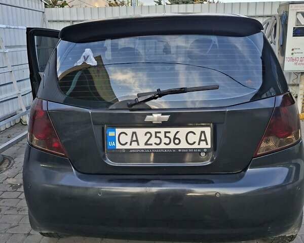 Черный Шевроле Авео, объемом двигателя 1.5 л и пробегом 220 тыс. км за 1900 $, фото 1 на Automoto.ua