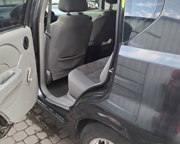 Черный Шевроле Авео, объемом двигателя 1.5 л и пробегом 220 тыс. км за 1900 $, фото 7 на Automoto.ua