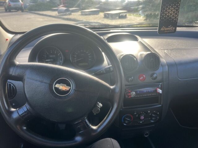 Черный Шевроле Авео, объемом двигателя 1.5 л и пробегом 260 тыс. км за 2600 $, фото 4 на Automoto.ua
