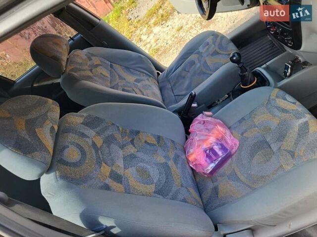 Черный Шевроле Авео, объемом двигателя 1.5 л и пробегом 220 тыс. км за 2850 $, фото 11 на Automoto.ua