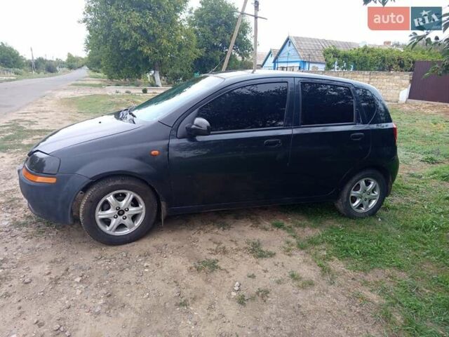 Черный Шевроле Авео, объемом двигателя 1.5 л и пробегом 250 тыс. км за 2700 $, фото 5 на Automoto.ua