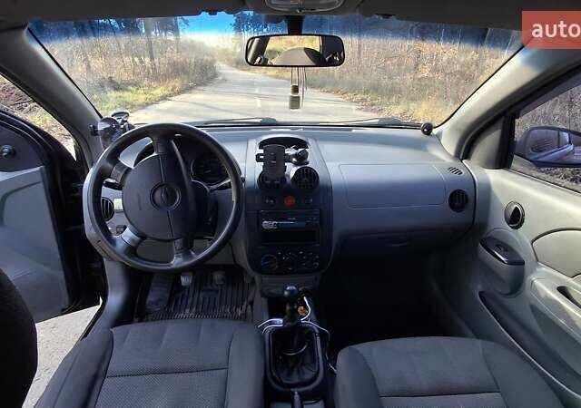 Чорний Шевроле Авео, об'ємом двигуна 1.5 л та пробігом 270 тис. км за 2500 $, фото 6 на Automoto.ua