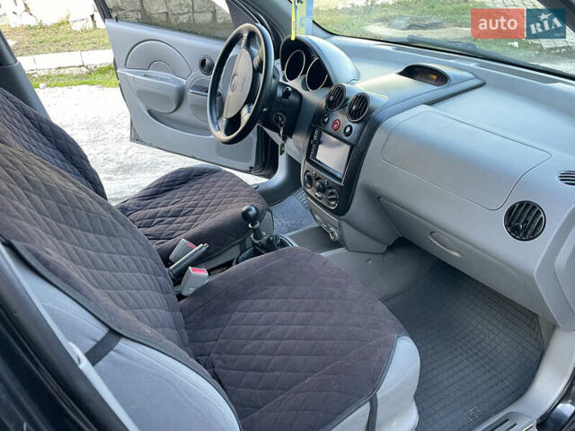 Черный Шевроле Авео, объемом двигателя 1.5 л и пробегом 210 тыс. км за 2750 $, фото 10 на Automoto.ua